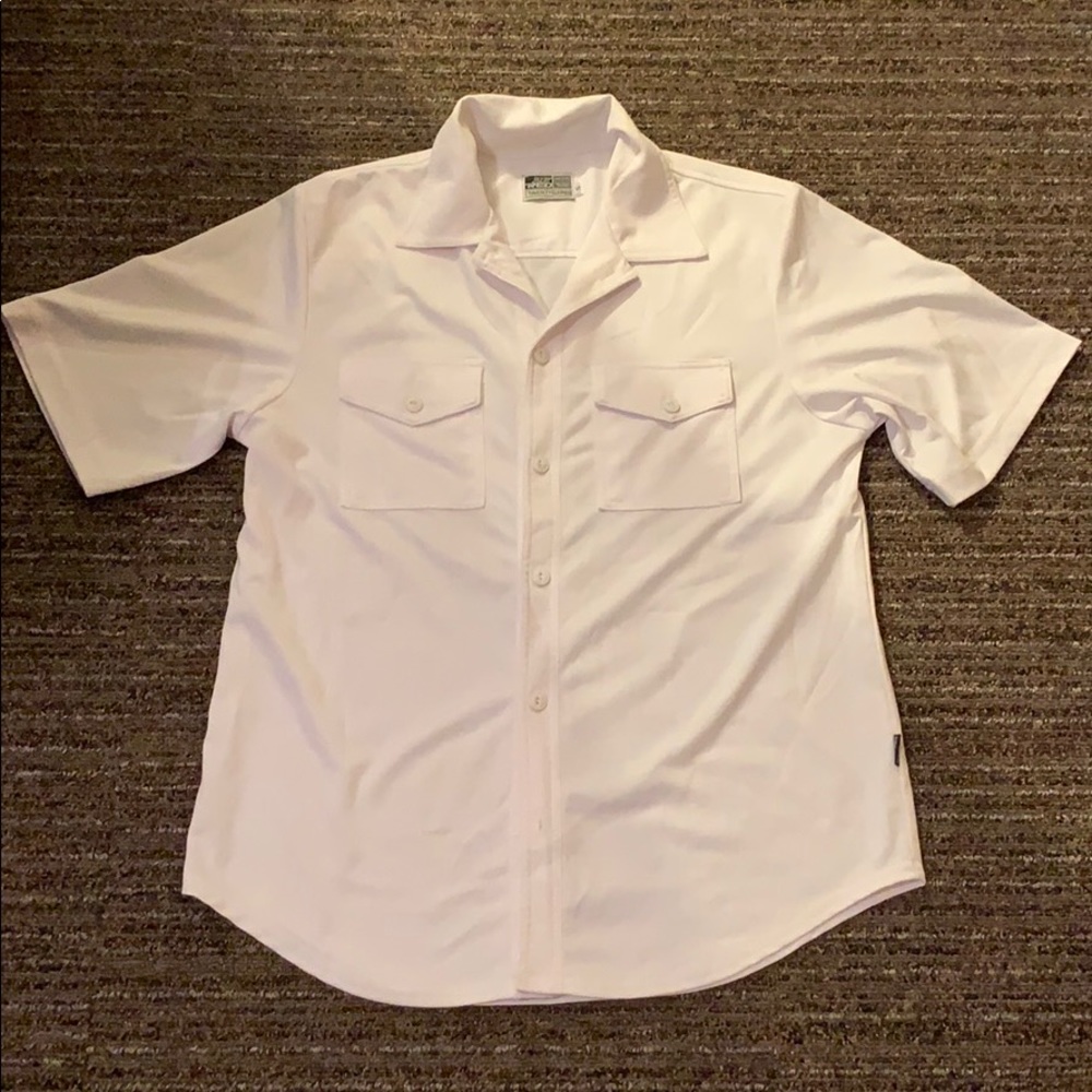 Men’s short sleeve button down